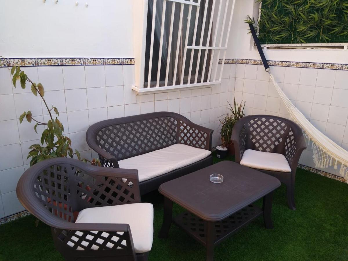 Casa Con Encanto Y Terraza Junto A La Playa Hébergement de vacances *